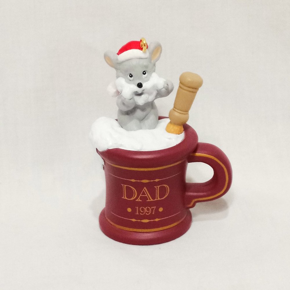 Dad Shaving Mouse Mug Christmas Ornament 1997 Hallmark 2" Holiday Bob Siedler
